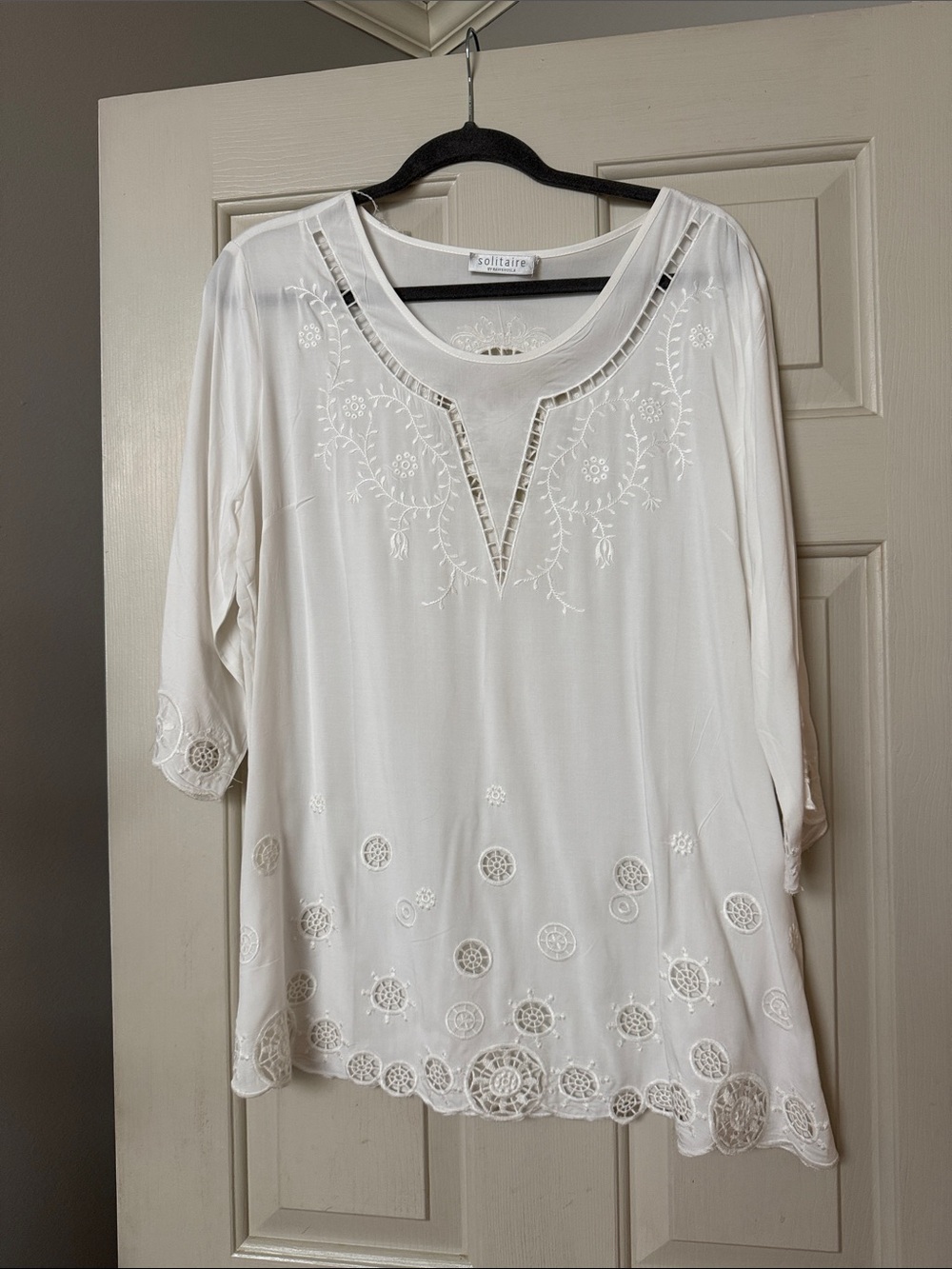 Solitaire White Embroidered V-Neck Tunic Top